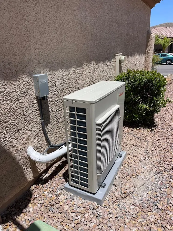 Residential air conditioning condenser unit in Crest Hill